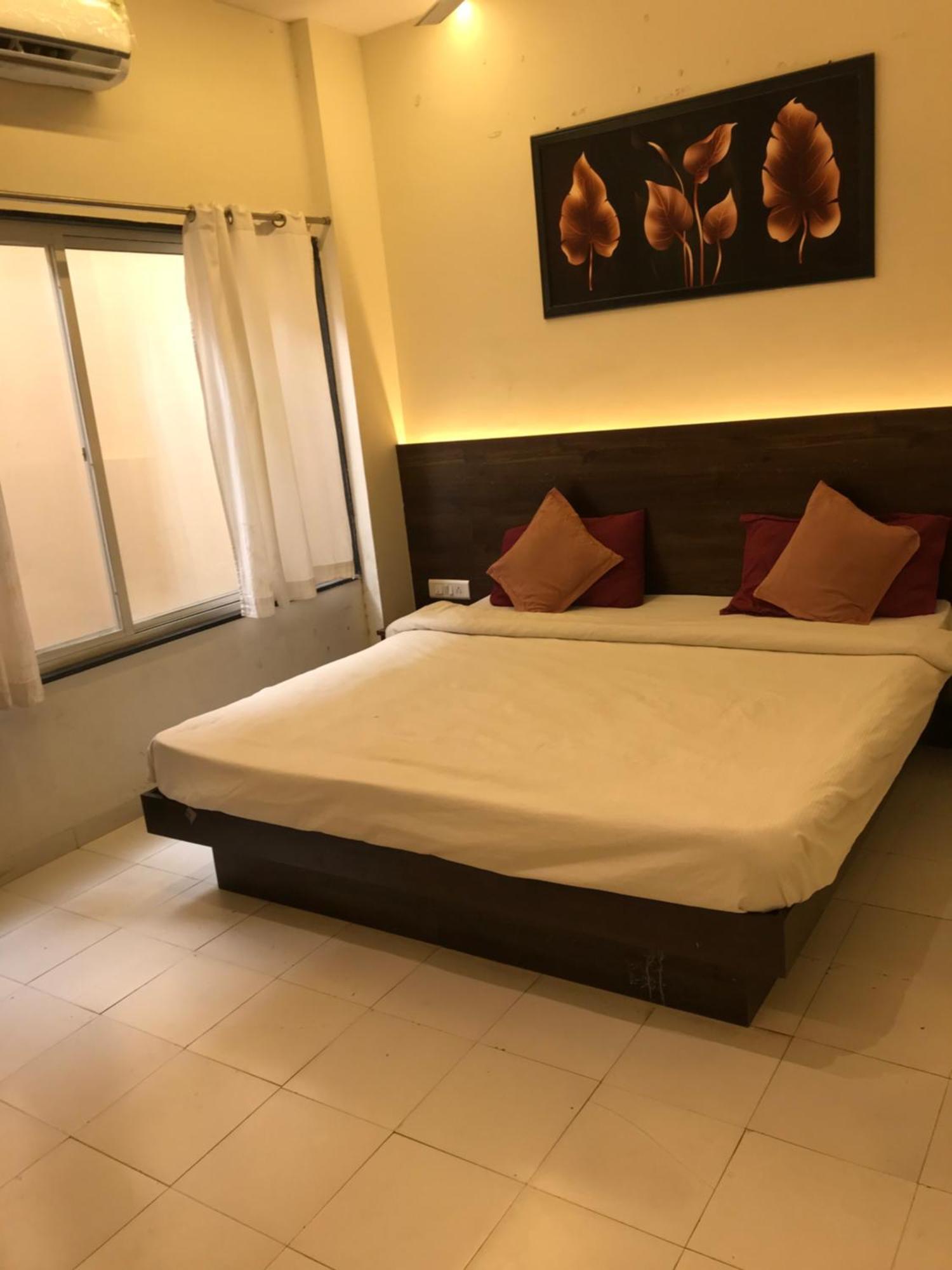 Hotel Divine Indore Exterior foto